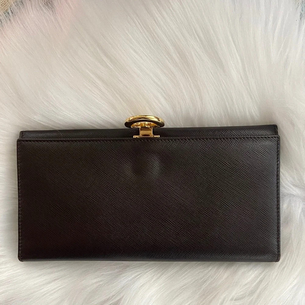 Salvatore Ferragamo Deep brown leather wallet with gold accent - Picture 2 of 16